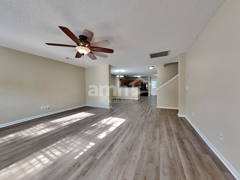 Building Photo - 161 Wildberry Ln