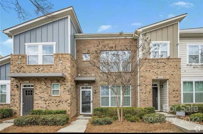 Building Photo - 1614 Pat Garrett St
