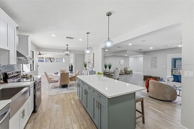 Building Photo - 1566 Woodfield Ct