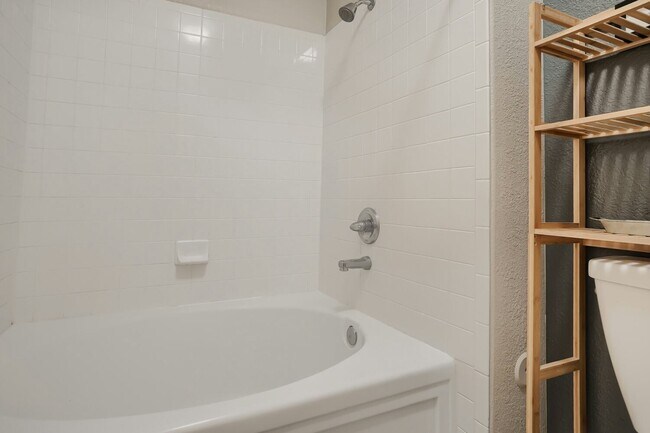 Building Photo - 3580 Boulder Cir