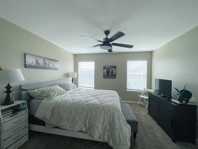 Building Photo - 2642 Skyview Ridge Ct