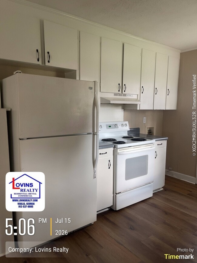 Building Photo - 206b Nita Dr