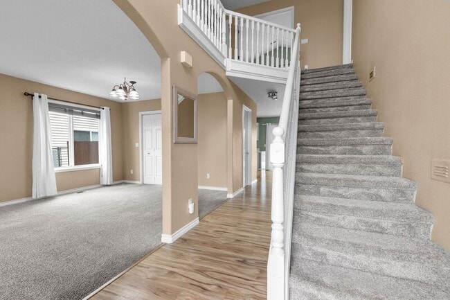 Building Photo - 700 SW 27th Way