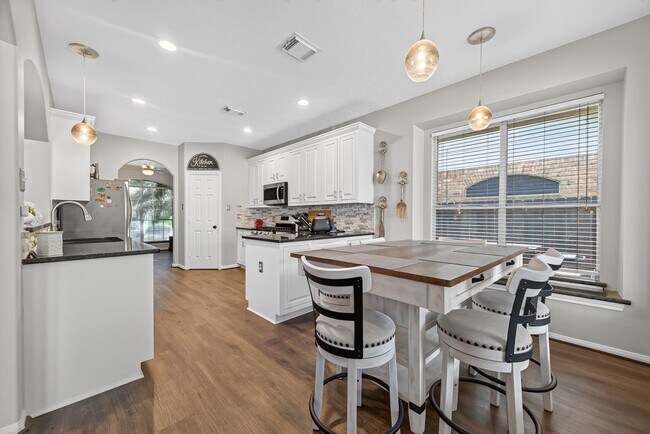Building Photo - 18343 Wild Lilac Trail
