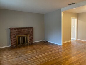 Building Photo - Single Family Home in East Sacramento