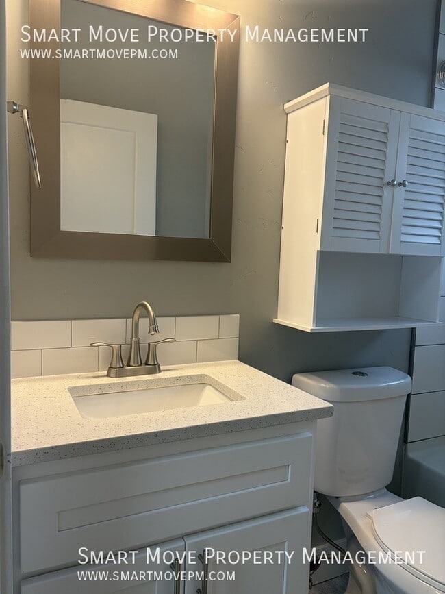 Building Photo - 2311 S Gekeler-