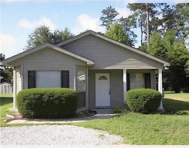Primary Photo - 6 Deforest Dr