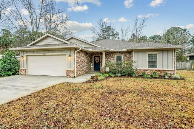 Building Photo - 9013 Timber Ln