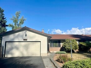 Building Photo - 15033 25th Ave Ct E
