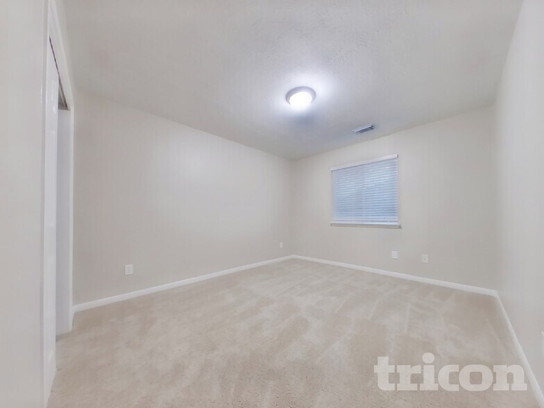 Building Photo - 3014 Rolling Fog Dr