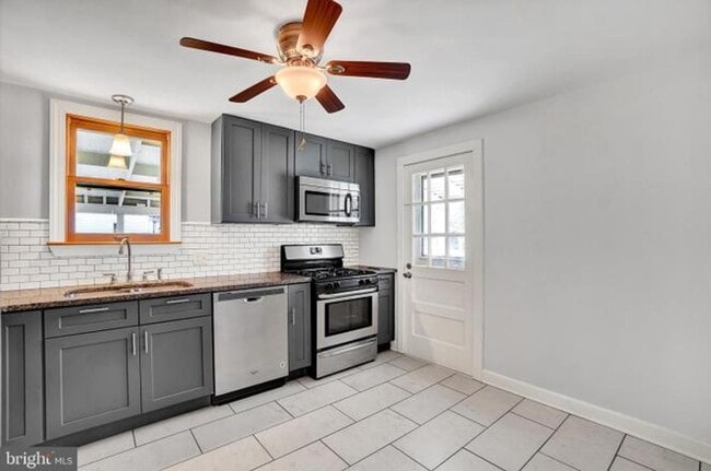 Building Photo - Fabulous 3 bedroom in York.