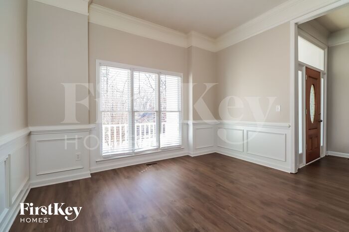 Building Photo - 930 Woodland Brook
