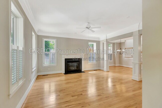 Building Photo - 1705 Doldridge St
