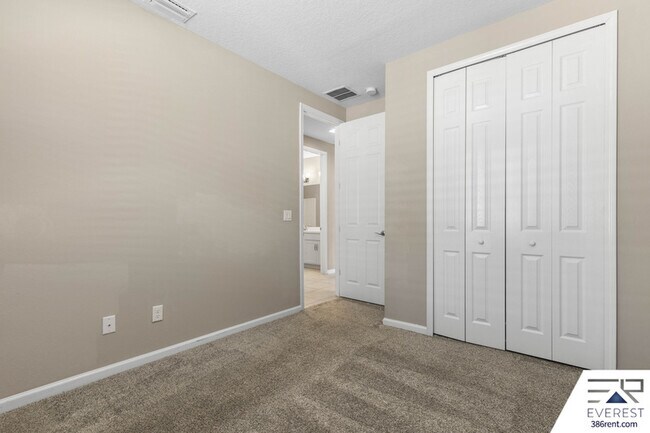 Building Photo - 58 Los Lagos Blvd