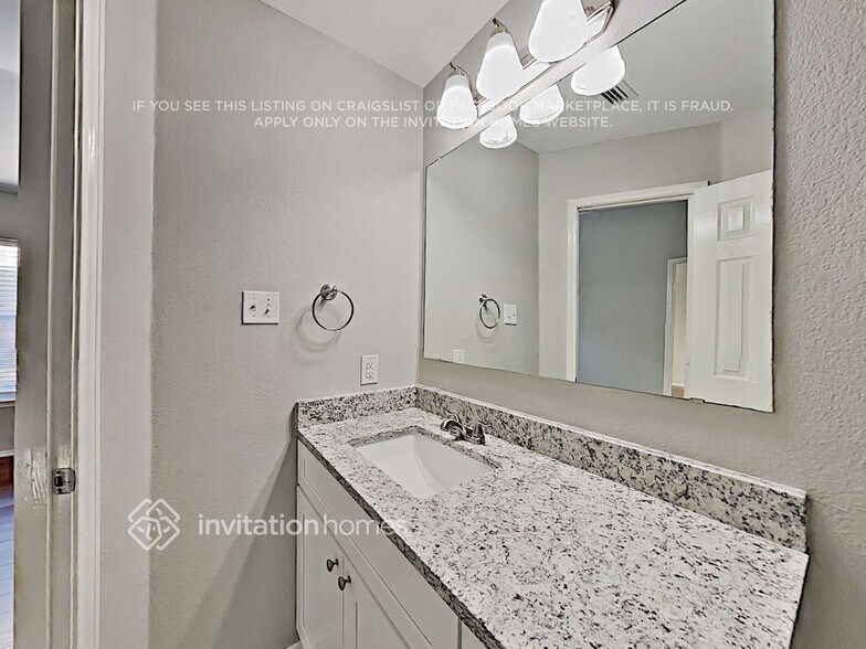 Building Photo - 304 Bayberry Dr