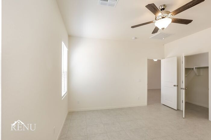 Building Photo - 35327 W San Capistrano Ave