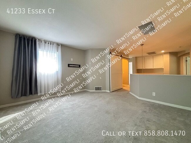 Building Photo - 41233 Essex Ct
