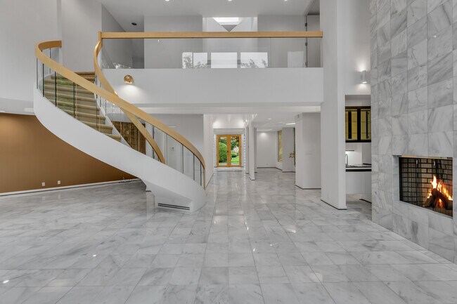 Building Photo - 4 Landmark Terrace