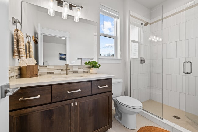 Building Photo - 3340 W Lassen Dr