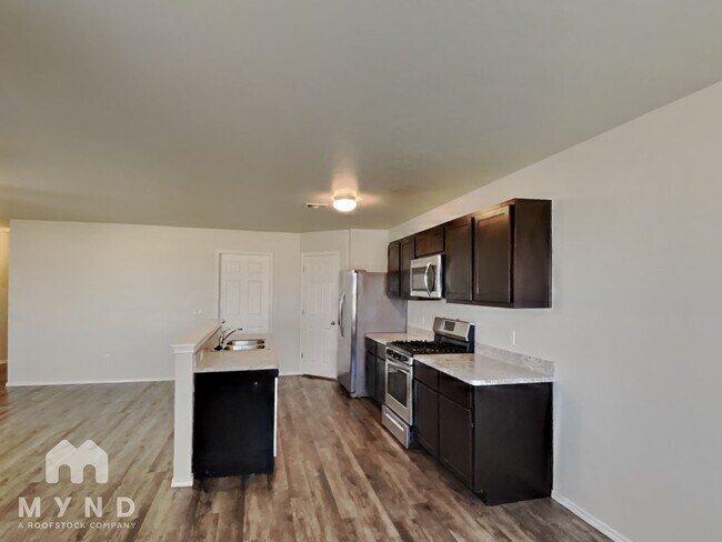 Building Photo - 10529 NW 19th St