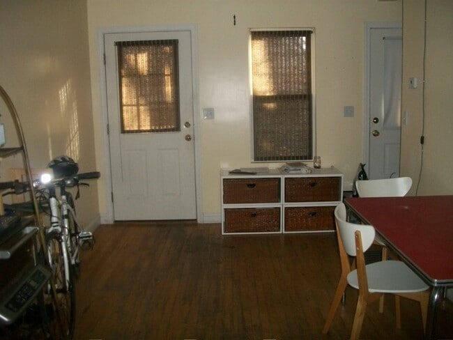 Building Photo - 23 Jay St