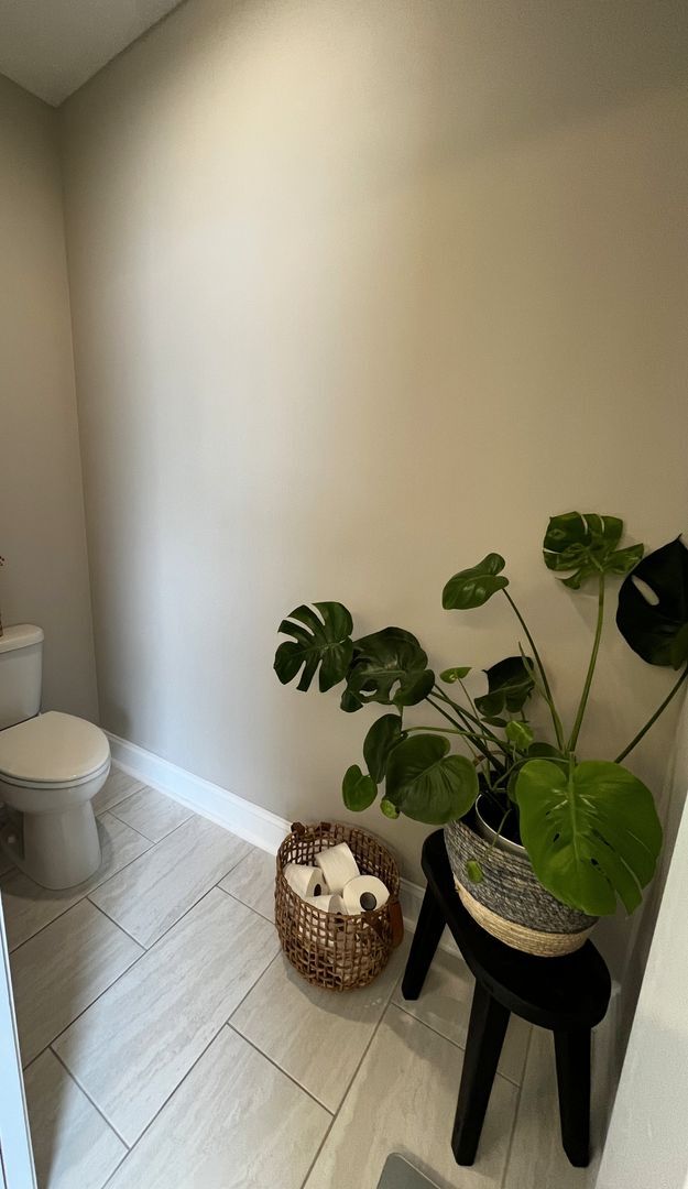 Building Photo - 3/2 with amazing community amenities!