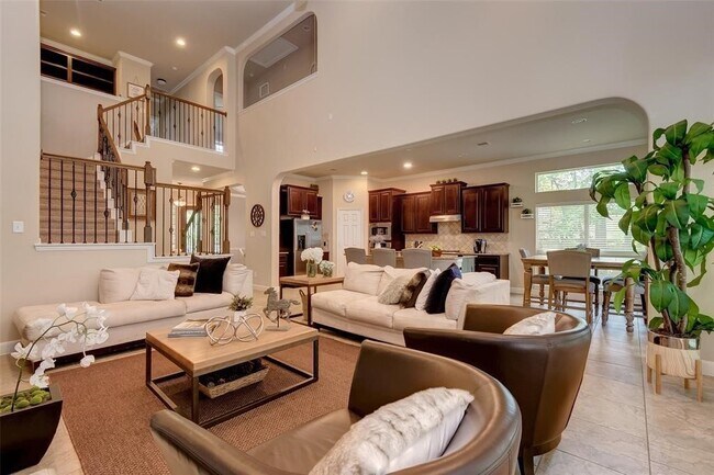 Building Photo - 3 Galleta Ct