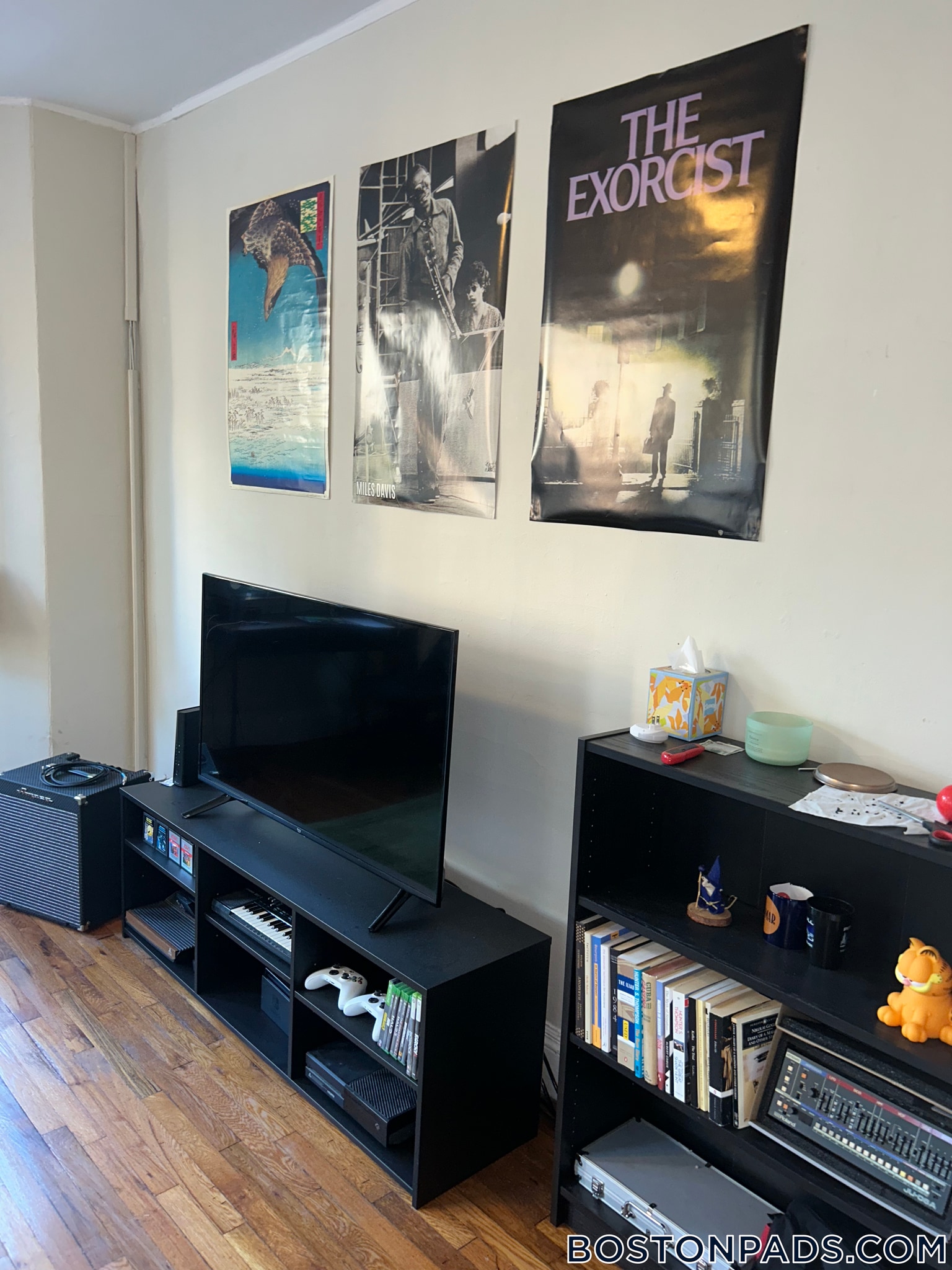 Building Photo - 211 Park Dr