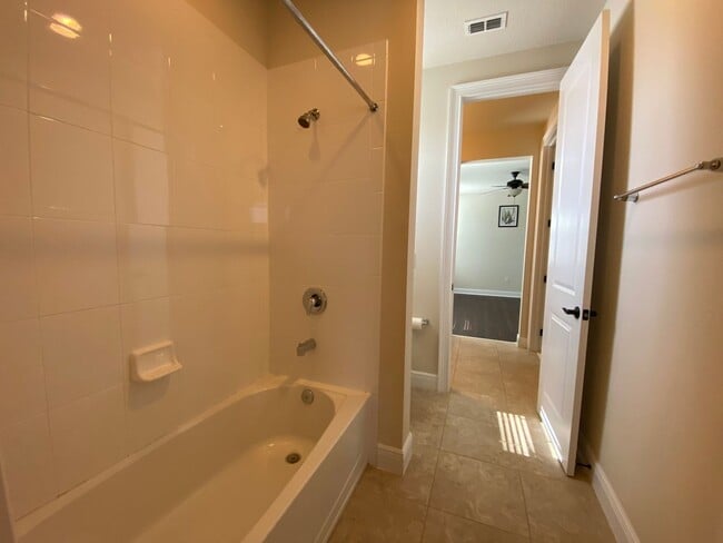 Building Photo - Exquisite 6-Bedroom Estate with Private Po...