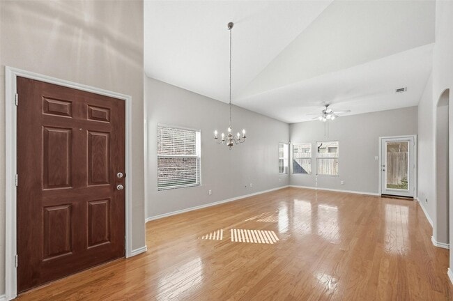 Building Photo - 9842 Wake Bridge Dr