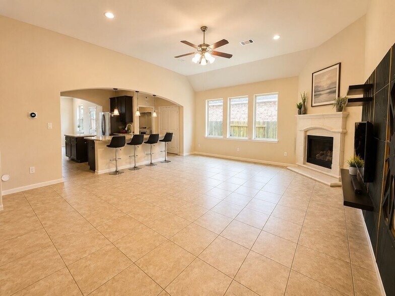 Building Photo - 23311 Verita Ct