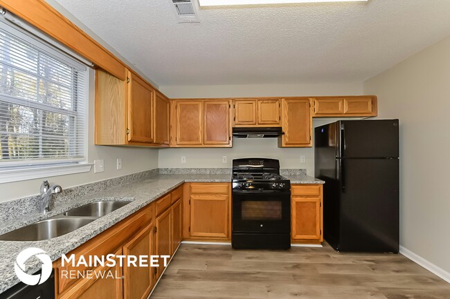 Building Photo - 3447 Oak Leaf Ct
