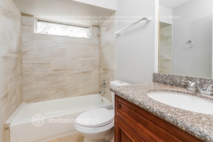 Building Photo - 13252 78th Pl N