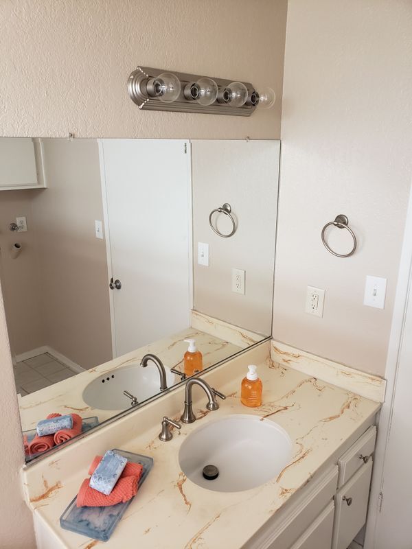Building Photo - 943 Sedona Ct