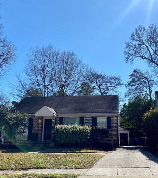 Primary Photo - South Highlands Bungalow for Lease | 71104...