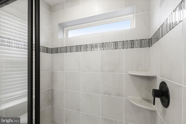 Building Photo - 1624 Aster Ln