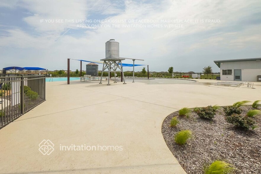 Building Photo - 13714 Bucket Way