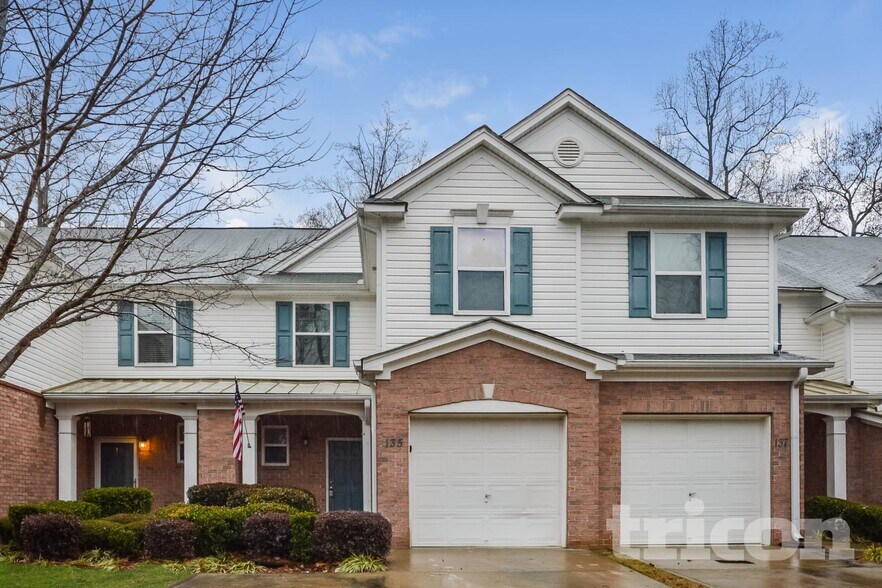 Building Photo - 135 Ellis Drive