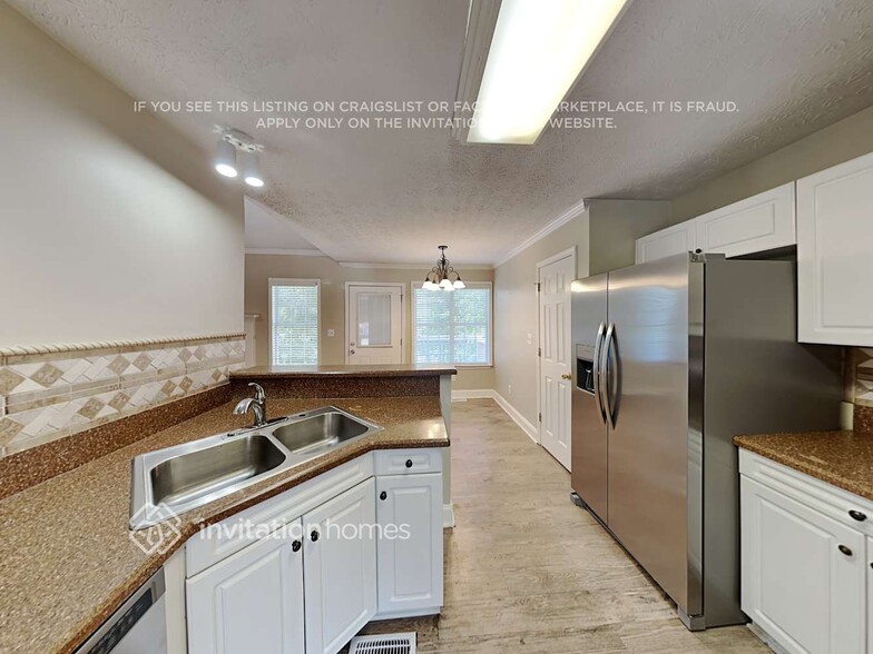 Building Photo - 4016 Water Hole Ct