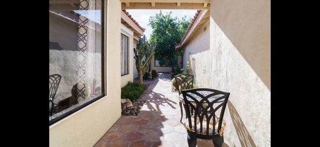 Building Photo - 436 Sierra Madre S