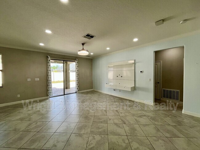 Building Photo - 25149 Lambrusco Loop