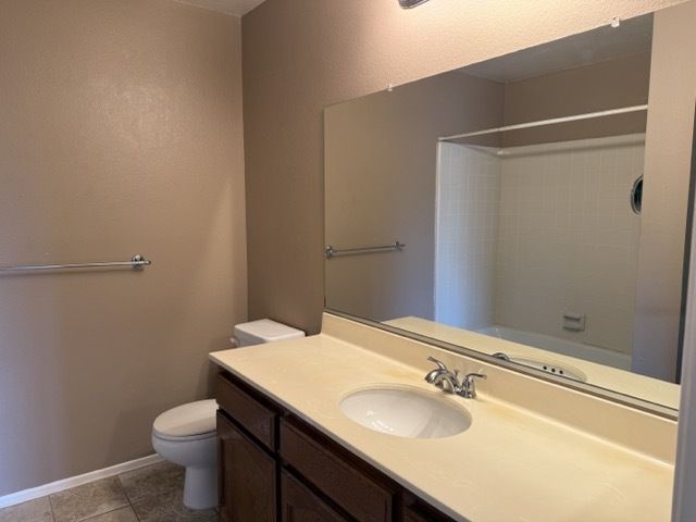 Master Bathroom - 12330 Magnolia Blvd