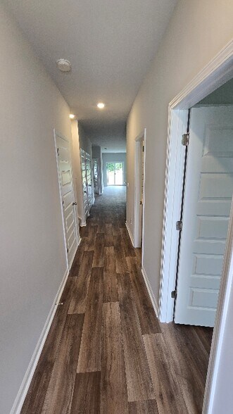 Building Photo - 1708 Harris Trail SW