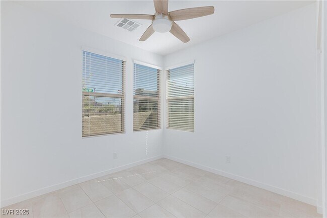 Building Photo - 836 Carlon Hls Ave