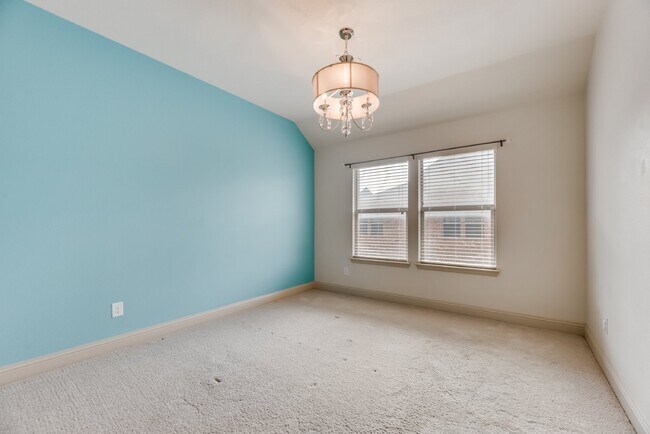 Building Photo - Modern 3 Bed Townhouse with Granite Countertops and Hardwood Floors in Keller, TX