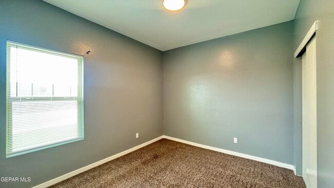 Building Photo - 14928 John McNeely Ave