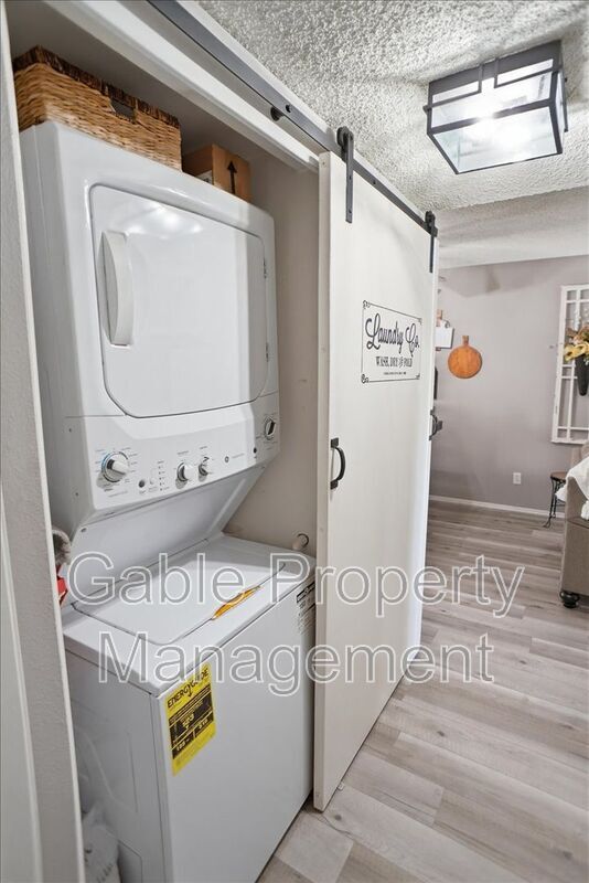 Building Photo - 20305 Rue Crevier