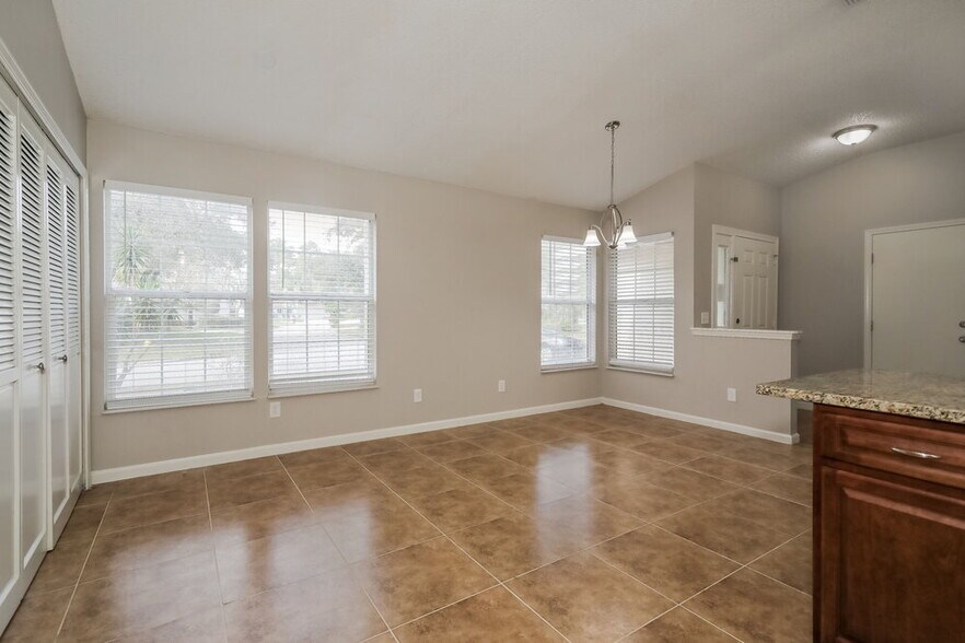 Building Photo - 2013 St Martins Dr W
