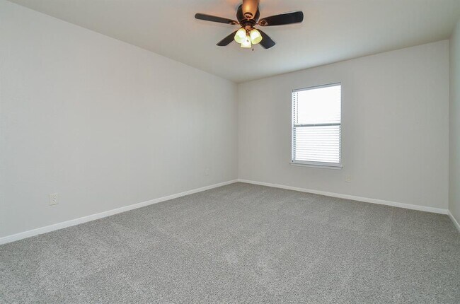 Building Photo - 15219 Bartlett Landing Dr