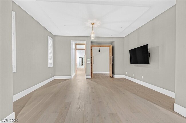 Building Photo - 65 Garibaldi Wy